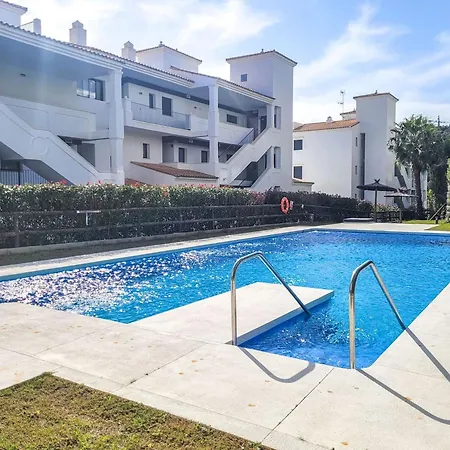 Beautiful 2 Bedroom Blue Sea Views Apartment