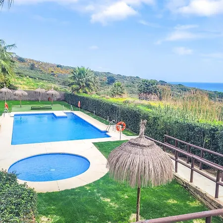 Beautiful 2 Bedroom Blue Sea Views * Manilva